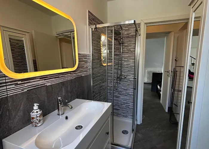 Casa Marlene Quadrilocale Con Vista Isola Comacina Holiday home