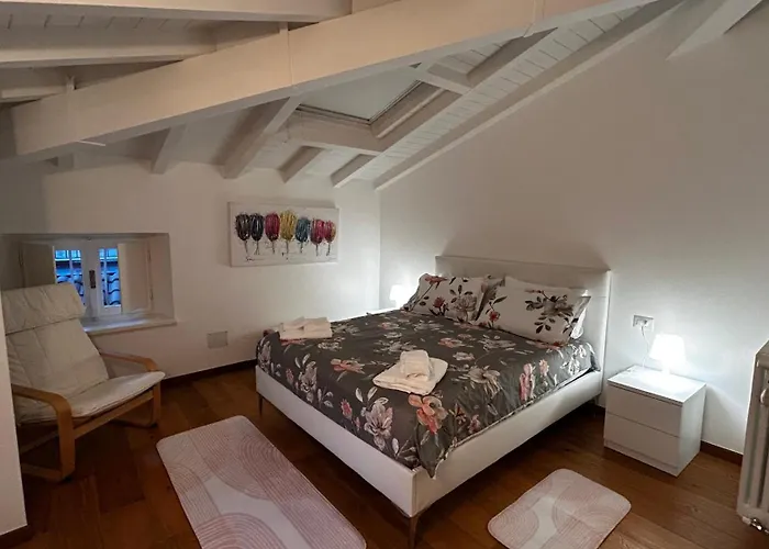 Casa Marlene Quadrilocale Con Vista Isola Comacina Prázdninový dům *