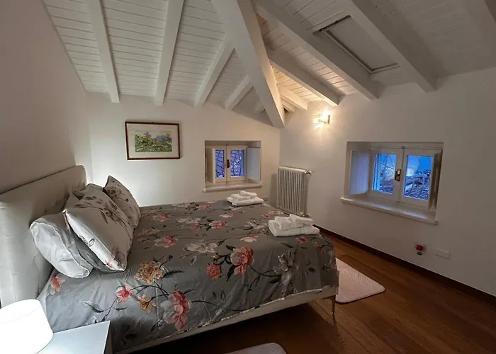 Casa Marlene Quadrilocale Con Vista Isola Comacina Prázdninový dům *