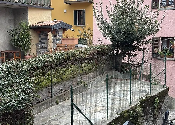 Casa Marlene Quadrilocale Con Vista Isola Comacina Dom wakacyjny