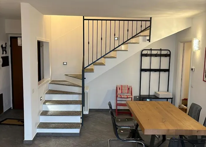 Casa Marlene Quadrilocale Con Vista Isola Comacina بيت للعطل